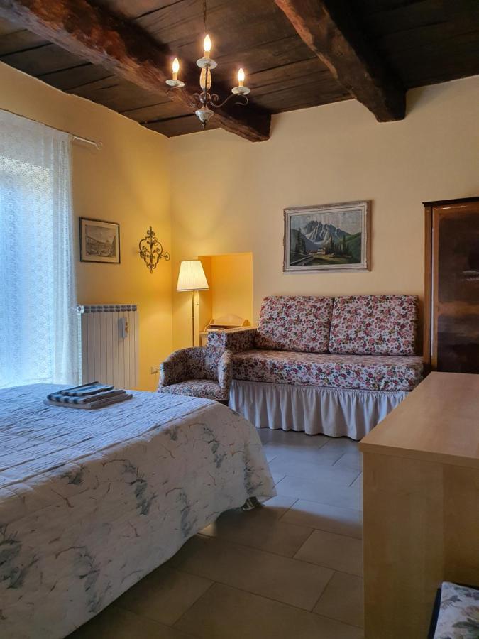 Bed and Breakfast Il Casolare Del Medio Olona Fagnano Olona Экстерьер фото