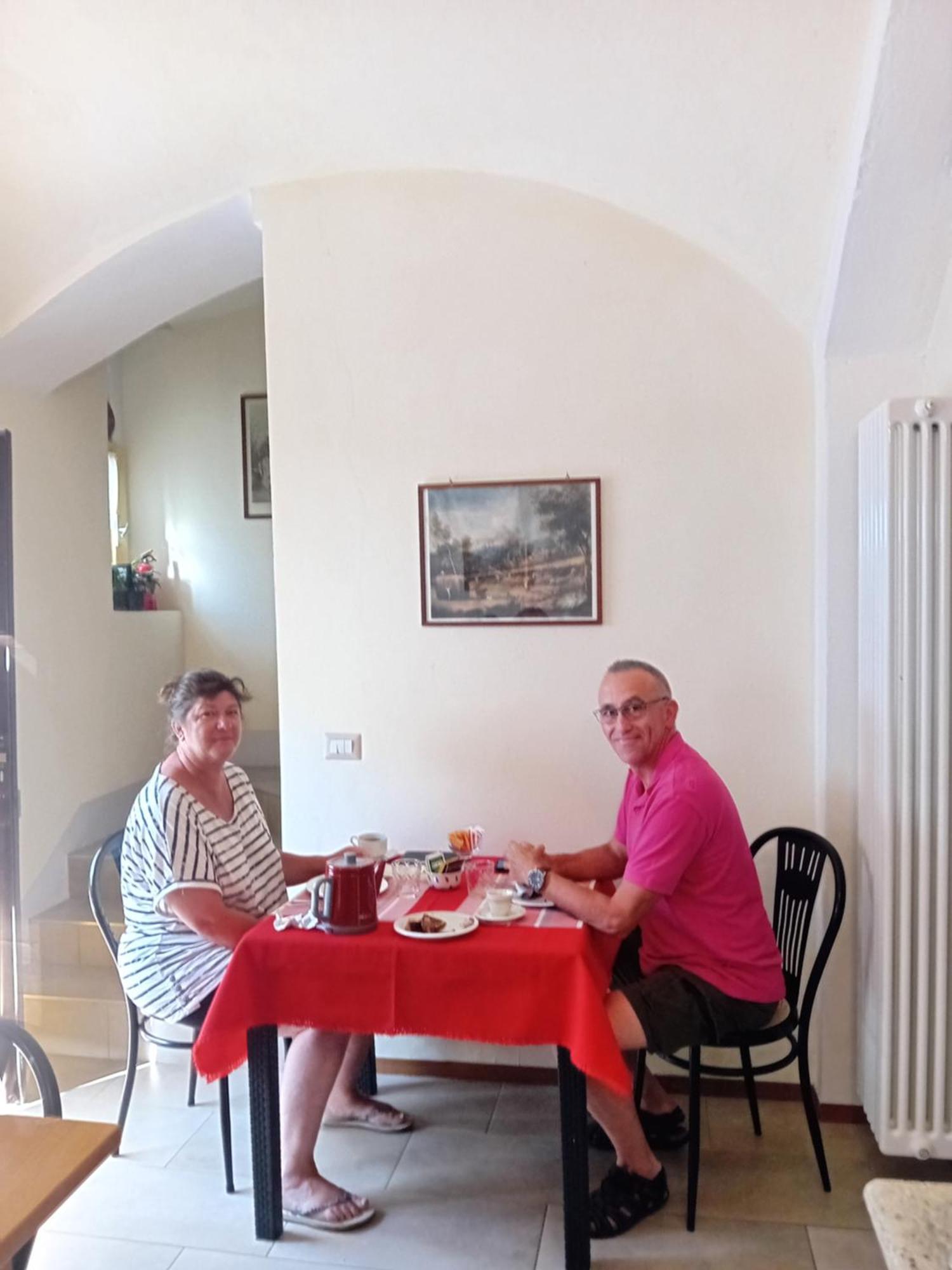 Bed and Breakfast Il Casolare Del Medio Olona Fagnano Olona Экстерьер фото